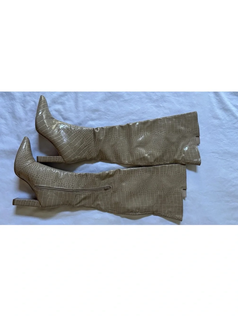 Women’s Croc Embossed Knee High Boots Pointed Toe Block Heel Taupe Size 8.5
